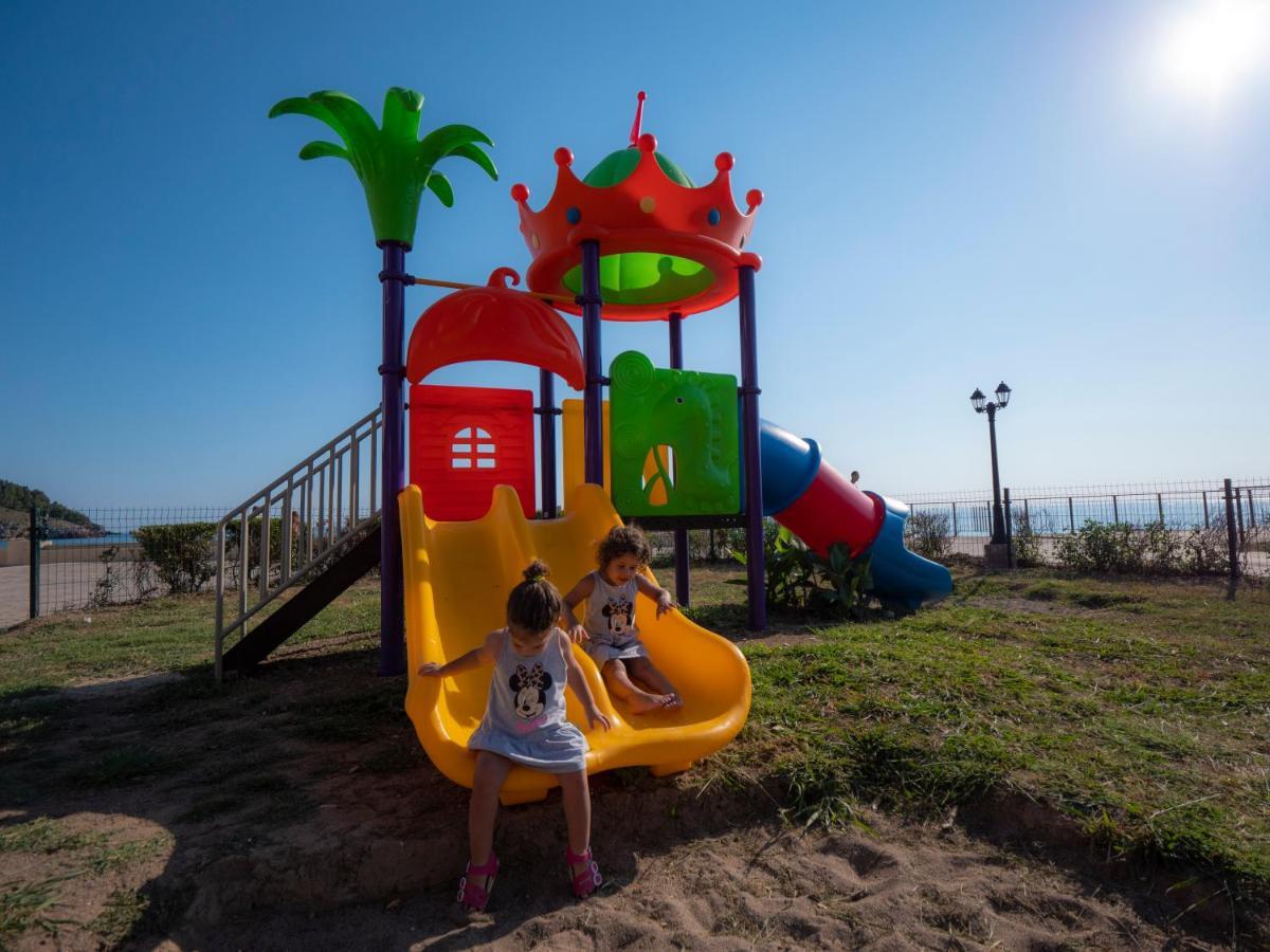 Hotel Pearl Beach - Hills & 4*