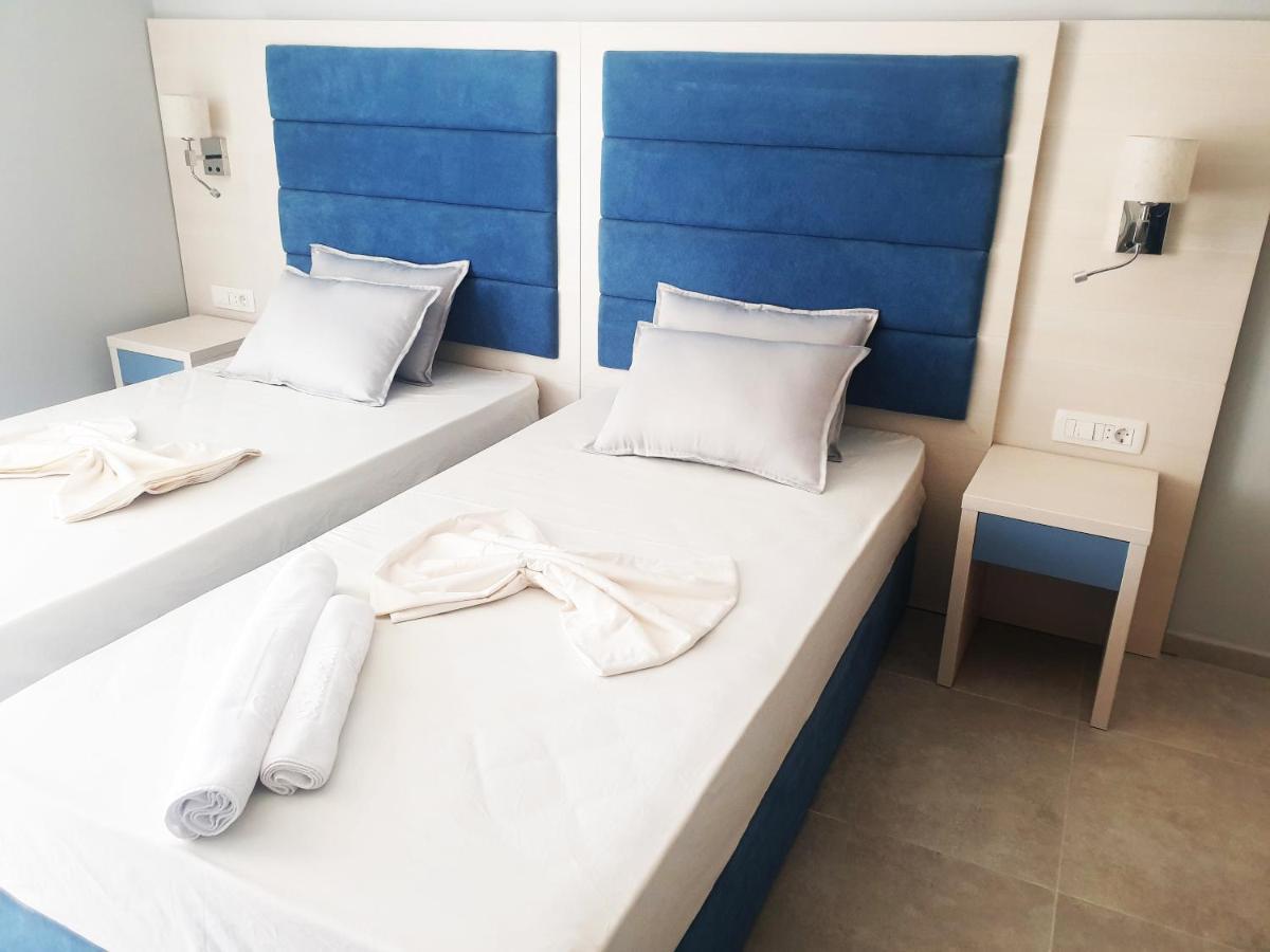 Pearl Beach - Hills & Hotel