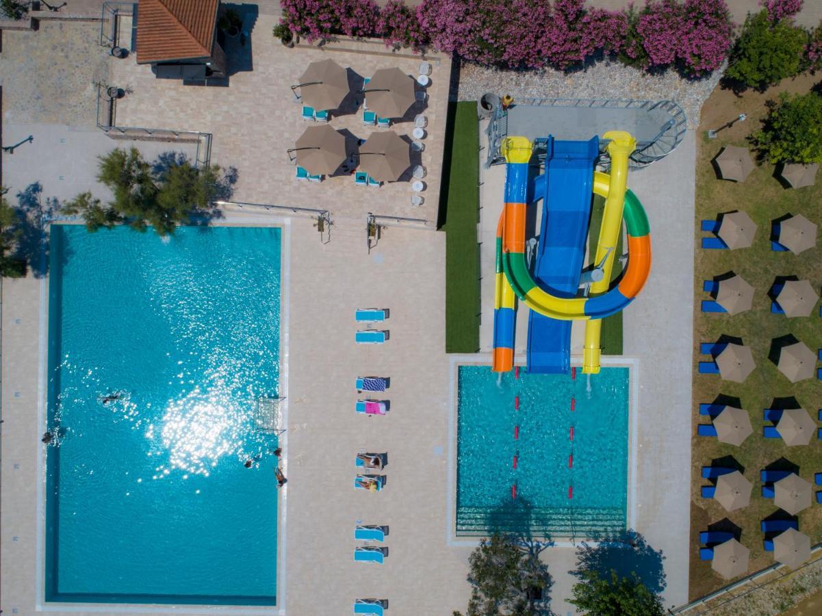 Отель Pearl Beach - Hills & 4*