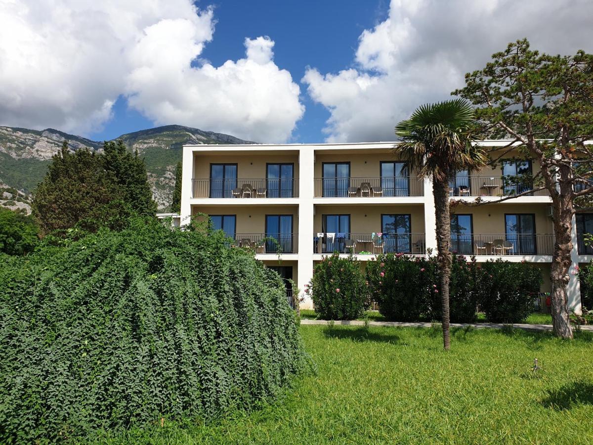 Pearl Beach - Hills & Отель 4*